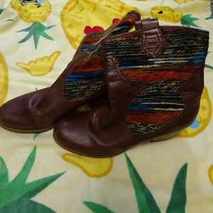 Bandolino Cowboy Boots